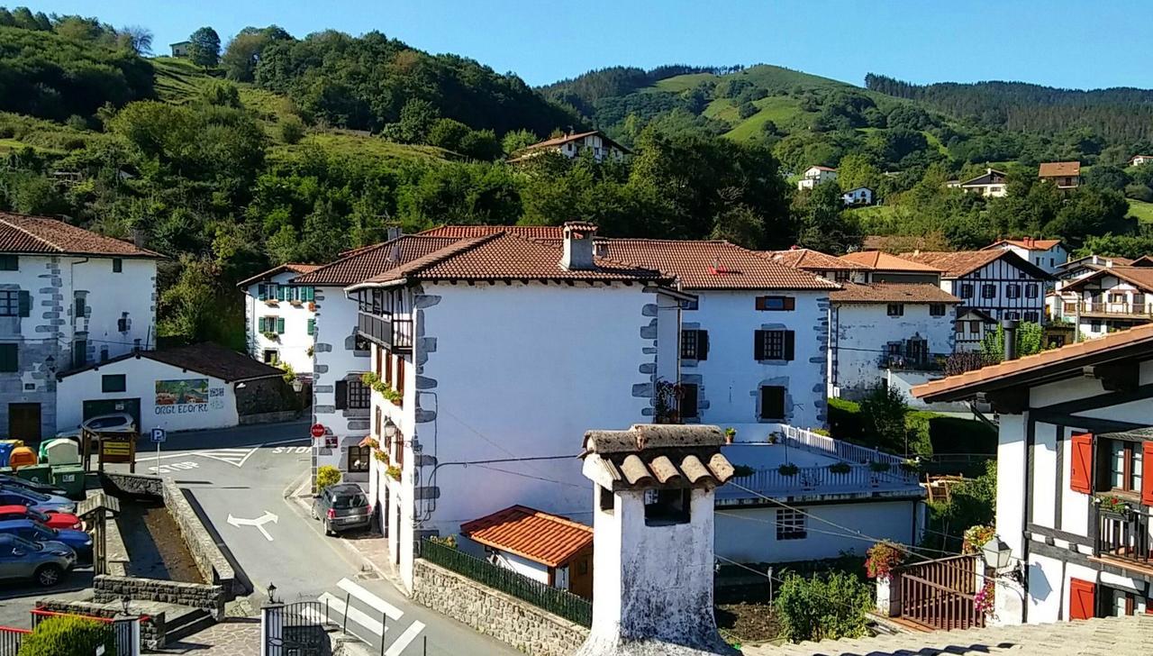 Hostal Ekaitza Lesaka Zewnętrze zdjęcie