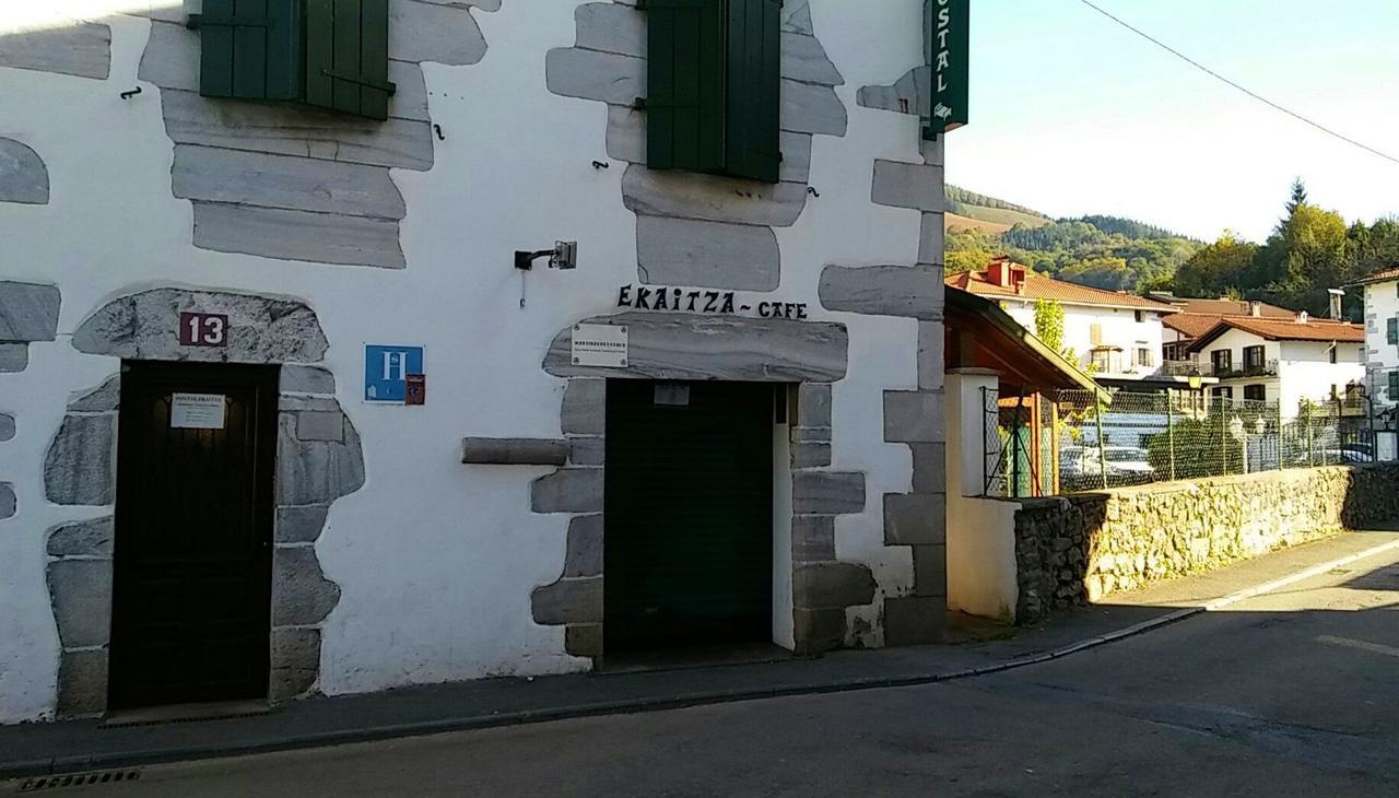 Hotel Hostal Ekaitza Lesaka Zewnętrze zdjęcie